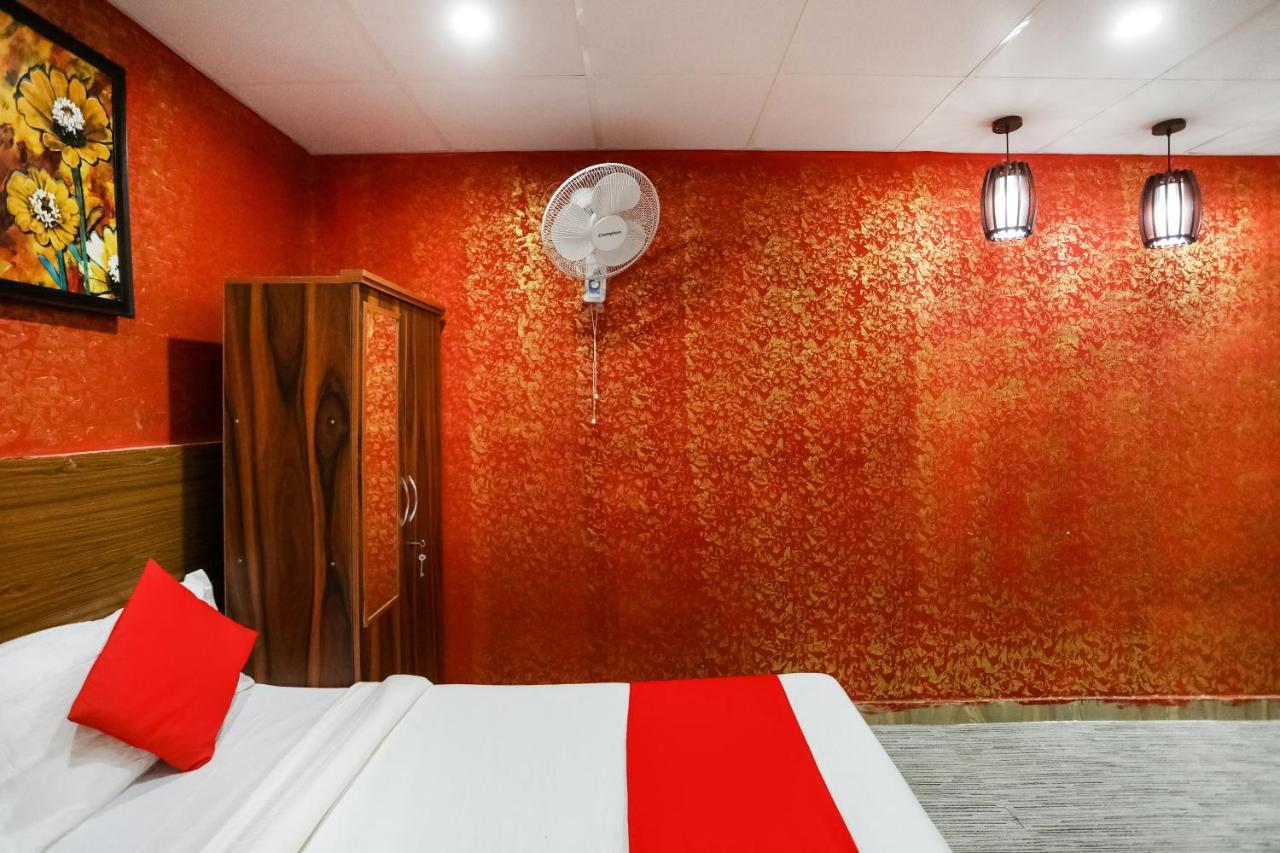 Oyo 72993 Hotel The Gold Faridabad Exterior foto